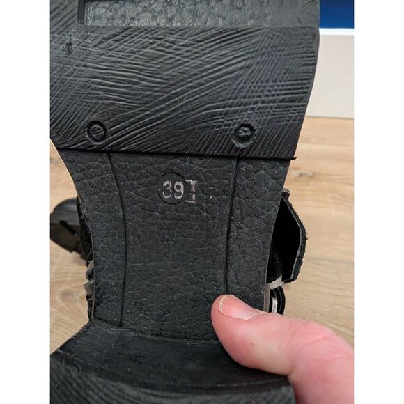 Freebird by Steven European Crossover Moto Ankle Boots Women’s 39 US 8 Rare - Picture 10 of 14